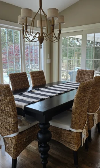 Beautiful open dining room and with scenic view.